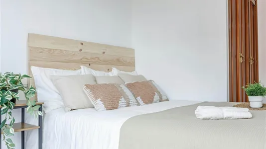 Rooms in el Camí de Vera - photo 5