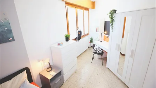 Rooms in Lecco - photo 5