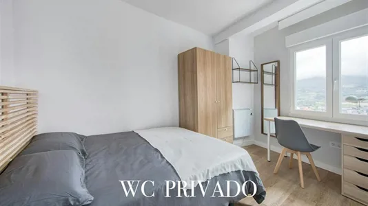 Rooms in Oviedo - photo 2