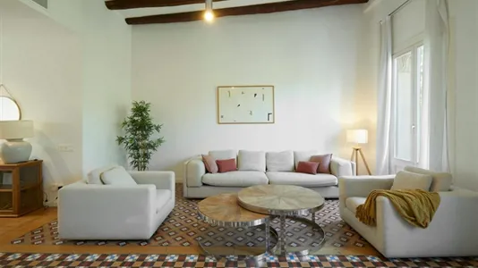 Apartments in Barcelona Ciutat Vella - photo 1