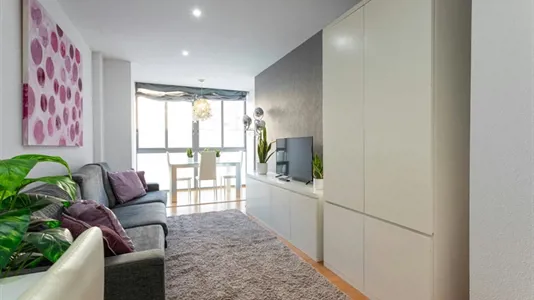 Apartments in Barcelona Eixample - photo 3