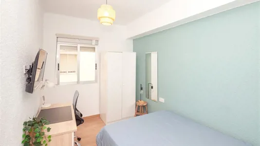 Rooms in Castellón de la Plana/Castelló de la Plana - photo 1