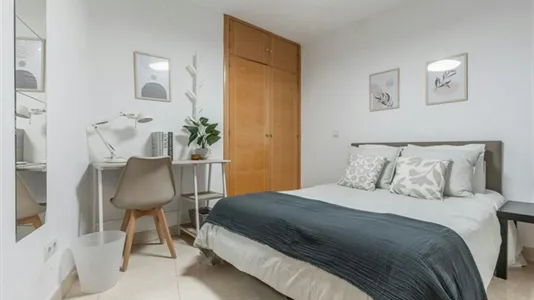 Rooms in Madrid Centro - photo 1