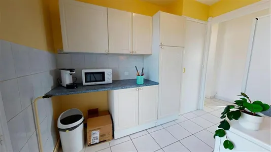 Apartments in Lyon - photo 8