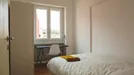 Room for rent, Lisbon (region), &lt;span class=&quot;blurred street&quot; onclick=&quot;ProcessAdRequest(12509039)&quot;&gt;&lt;span class=&quot;hint&quot;&gt;See streetname&lt;/span&gt;[xxxxxxxxxxxxx]&lt;/span&gt;