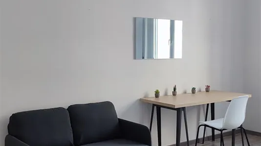 Apartments in Milano Zona 8 - Fiera, Gallaratese, Quarto Oggiaro - photo 9