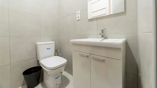 Rooms in Valencia L'Eixample - photo 10