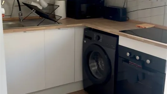 Rooms in Jaén - photo 10