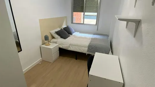 Rooms in Burjassot - photo 1