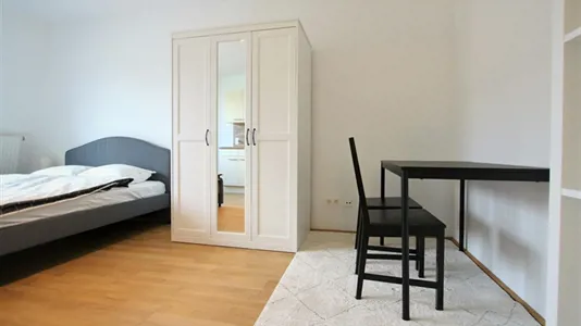 Apartments in Vienna Favoriten - photo 3