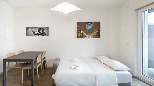 Apartments in Milano Zona 8 - Fiera, Gallaratese, Quarto Oggiaro - photo 9