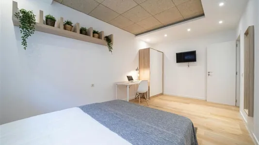 Rooms in Madrid Chamberí - photo 5