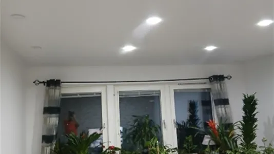 Houses in Södertälje - photo 1