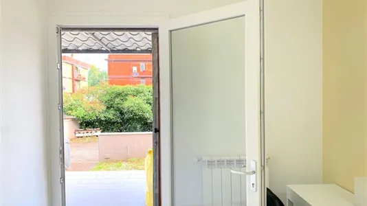 Rooms in Roma Municipio VI – Roma Delle Torri - photo 4