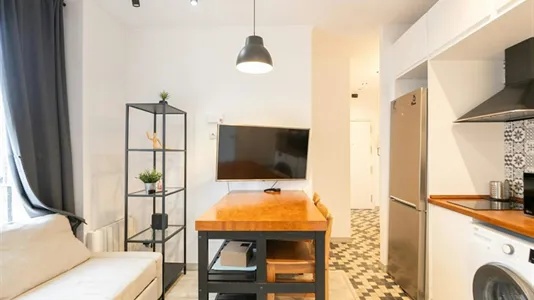 Apartments in Barcelona Ciutat Vella - photo 3