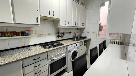 Rooms in Madrid Chamberí - photo 8