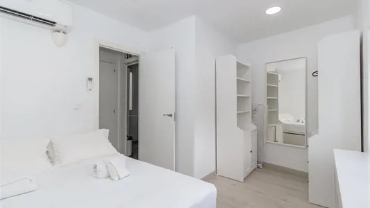 Apartments in Valencia Ciutat Vella - photo 3