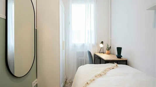 Rooms in Madrid Chamberí - photo 5