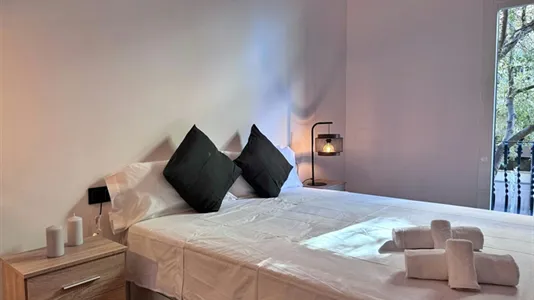 Rooms in Barcelona Eixample - photo 9