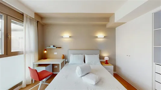 Rooms in Madrid Tetuán - photo 2