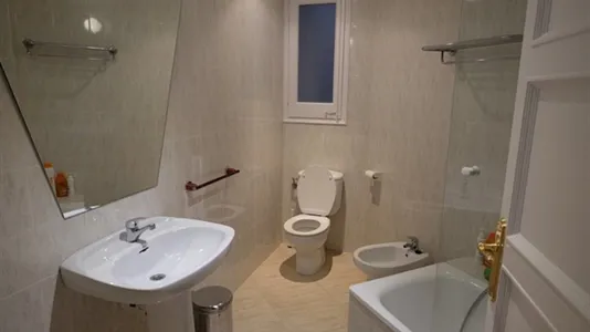 Rooms in Barcelona Eixample - photo 5