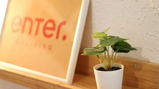 Rooms in Barcelona Eixample - photo 8