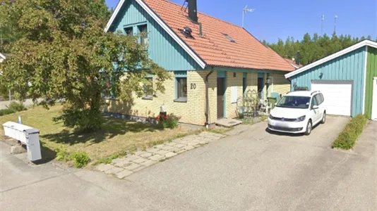 Houses in Surahammar - photo 1