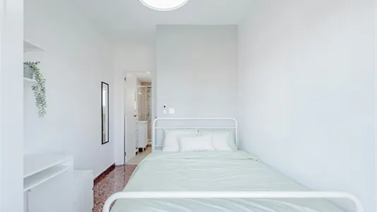 Rooms in Alaquàs - photo 3