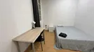 Room for rent, Barcelona Eixample, Barcelona, &lt;span class=&quot;blurred street&quot; onclick=&quot;ProcessAdRequest(9832891)&quot;&gt;&lt;span class=&quot;hint&quot;&gt;See streetname&lt;/span&gt;[xxxxxxxxxxxxx]&lt;/span&gt;