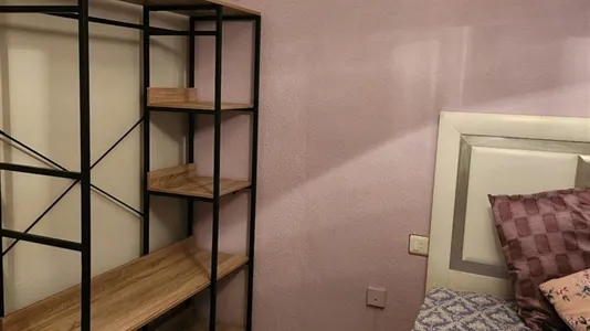 Rooms in Córdoba - photo 8