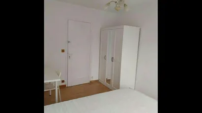 Room for rent in Le Raincy, Île-de-France