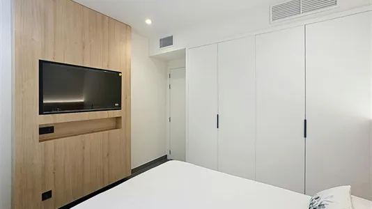 Rooms in Madrid Chamartín - photo 9