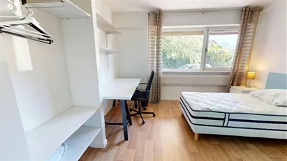 Room for rent in Chambéry, Auvergne-Rhône-Alpes