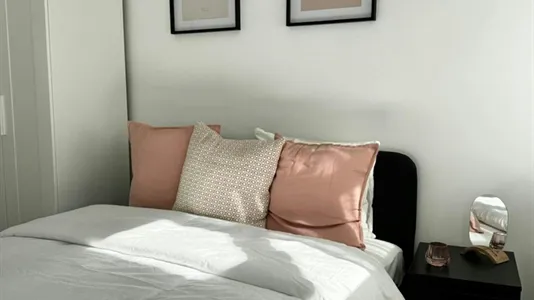 Rooms in Madrid Chamartín - photo 4