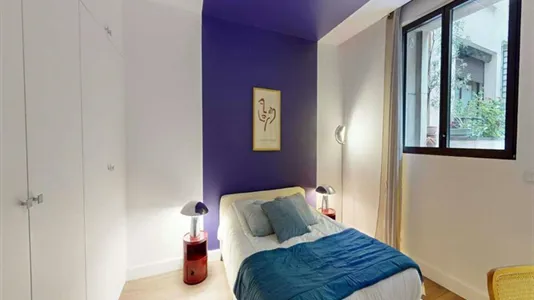 Rooms in Paris 8ème arrondissement - photo 6