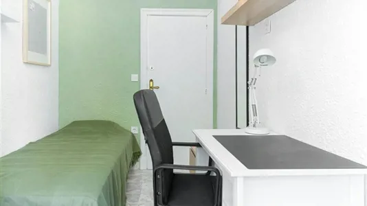 Rooms in Zaragoza - photo 1