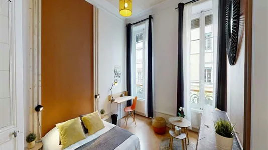 Rooms in Lyon - photo 4