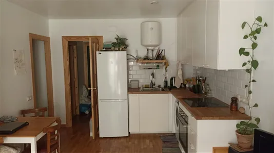 Rooms in Barcelona Sants-Montjuïc - photo 9