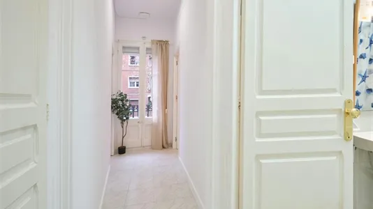 Rooms in Barcelona Eixample - photo 5