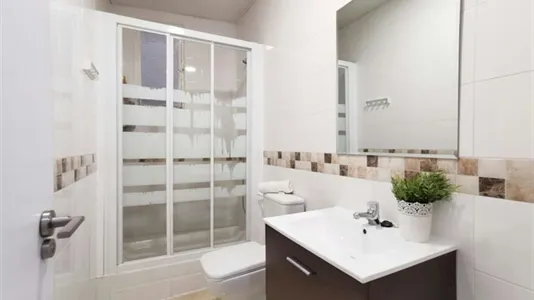 Rooms in Madrid Retiro - photo 8