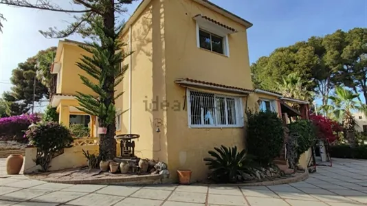 Houses in El Campello - photo 10