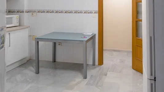 Rooms in Murcia - photo 5