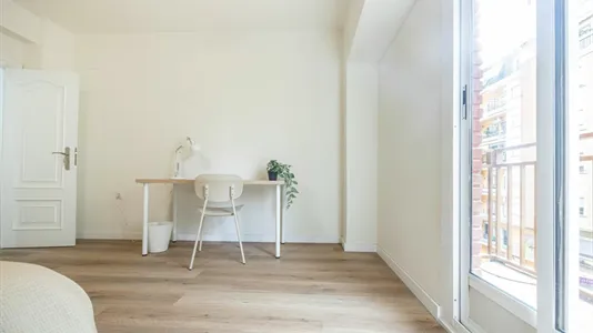 Rooms in Valencia L'Eixample - photo 9