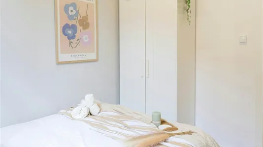 Rooms in Barcelona Ciutat Vella - photo 4