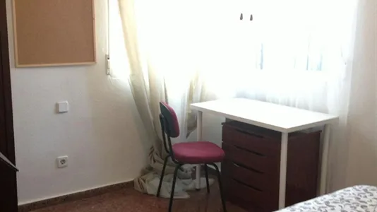 Rooms in El Fontanal - photo 7