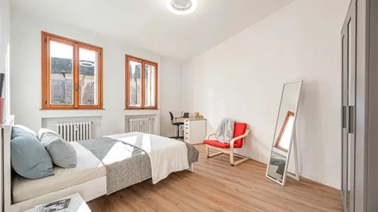 Rooms in Padua - photo 1