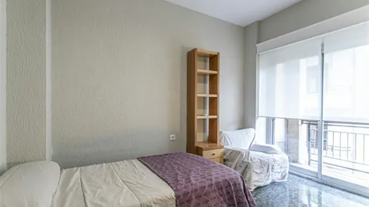 Rooms in Valencia Ciutat Vella - photo 3