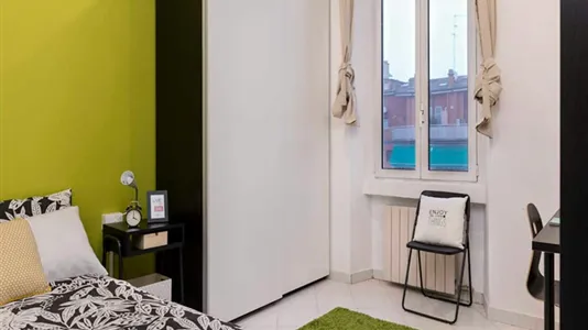 Rooms in Milano Zona 5 - Vigentino, Chiaravalle, Gratosoglio - photo 2