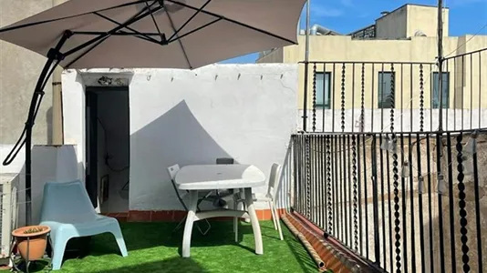 Rooms in Barcelona Ciutat Vella - photo 7