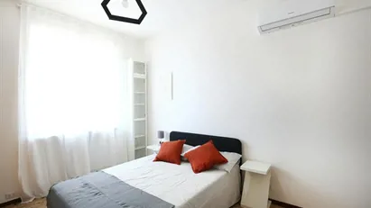 Room for rent in Milano Zona 9 - Porta Garibaldi, Niguarda, Milan